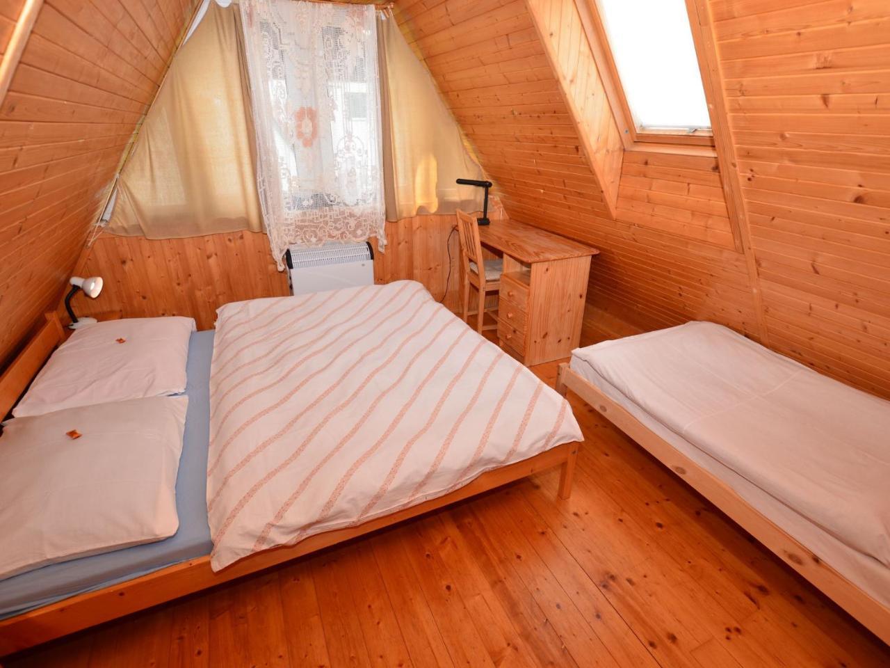 Nice Holiday Home In The Ore Mountains Only 500M From The Chairlift Loučná pod Klínovcem Extérieur photo