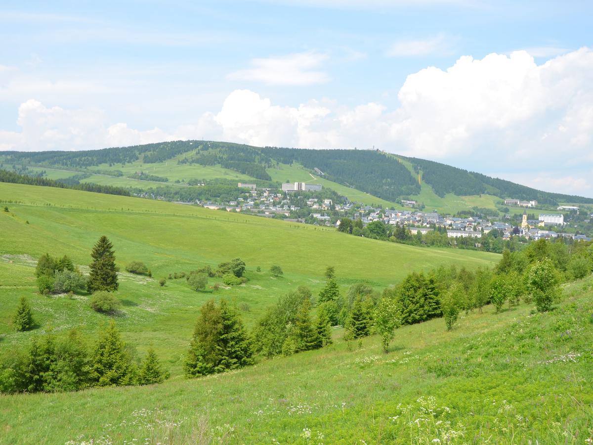 Nice Holiday Home In The Ore Mountains Only 500M From The Chairlift Loučná pod Klínovcem Extérieur photo