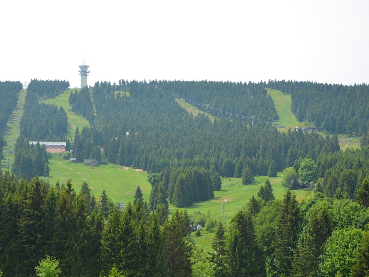 Nice Holiday Home In The Ore Mountains Only 500M From The Chairlift Loučná pod Klínovcem Extérieur photo
